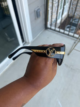 Load image into Gallery viewer, Louis Vuitton Shades